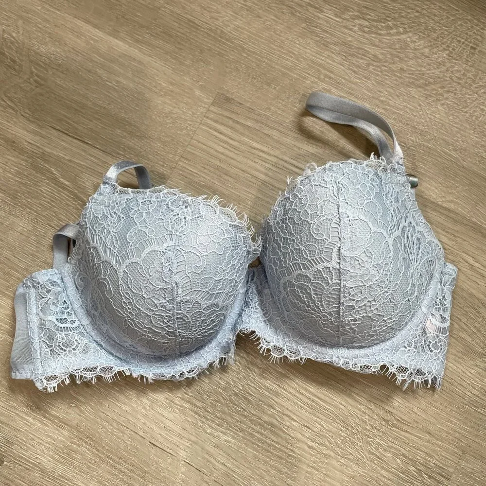 Victoria's Secret Women's Blue Lace Bra Size 32D/D70 - Picture 2 of 11